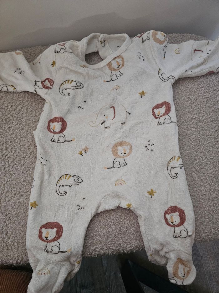 Lots de pyjama bébé 1 mois - photo numéro 2