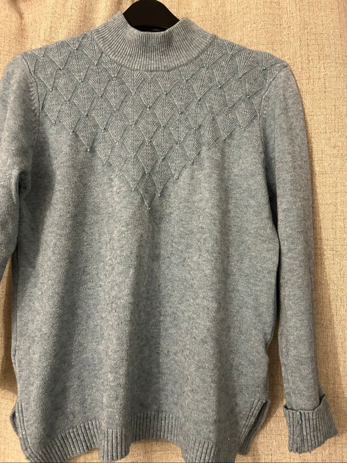 Pull avec perle - photo numéro 8