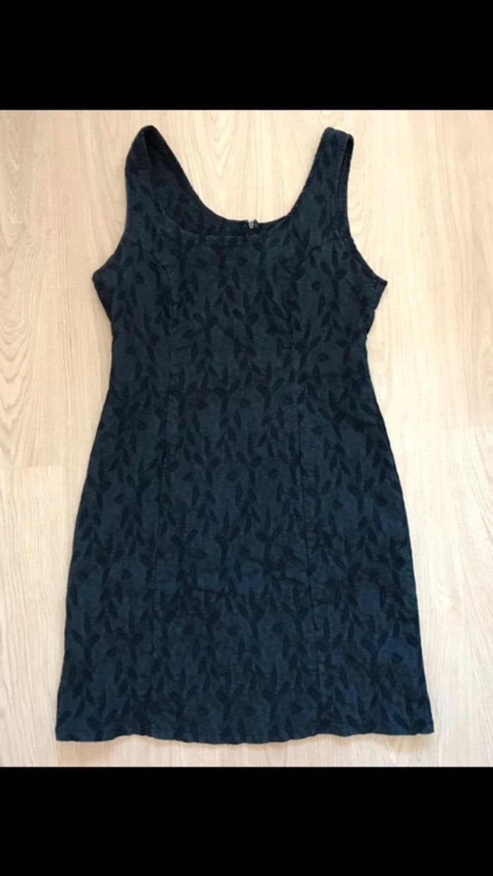 Robe d’été sans manches STK taille 44 marine à motif feuille