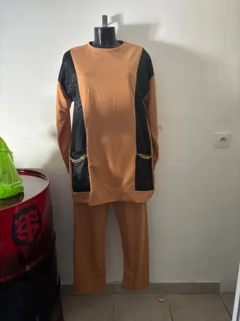 Ensemble, Femme 476