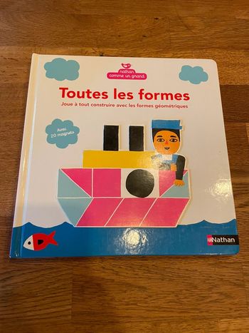 Livre Nathan comme un grand Toutes les formes Joue à construire avec les formes géométriques