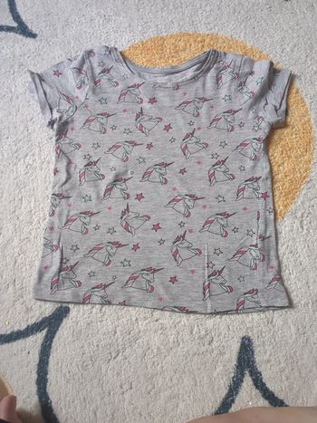 T-shirt licorne neuf Primark 7-8 ans gris rose vert