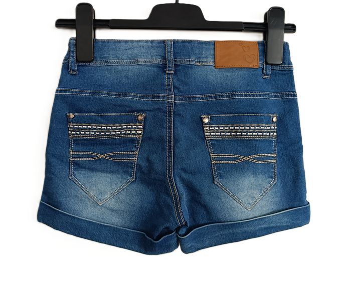 Short en jean bleu effet plissé délavé. FPC Fashion Private company. Taille 14 ans - photo numéro 4