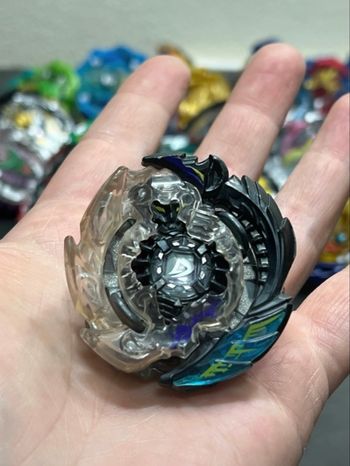 Beyblade Burst - Killer Deathscyther B85 - Hunter - Hasbro TT