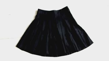 Vêtement femme mini jupe noire Kiabi taille 34