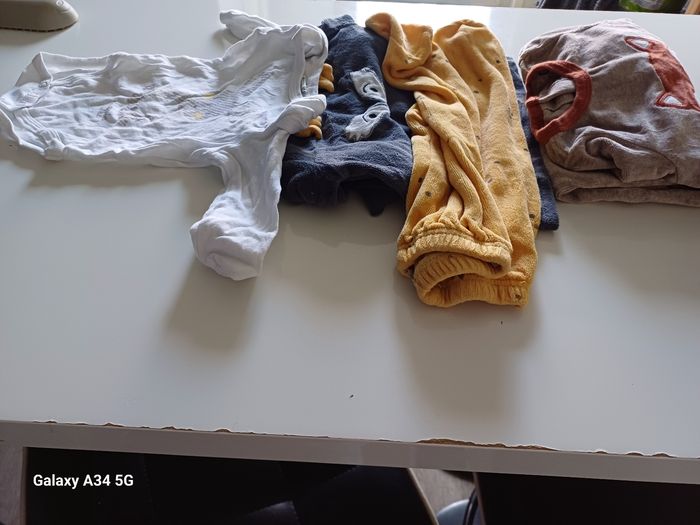 Lot de 2 pyjama en 6 mois un1 pièce l'autre 2 - photo numéro 5