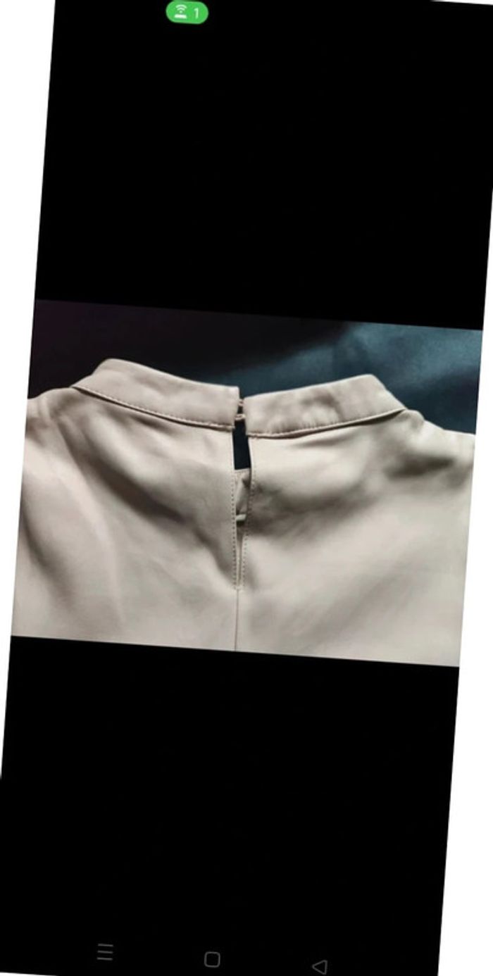 Jolie haut effet cuir souple pull&bear - photo numéro 10