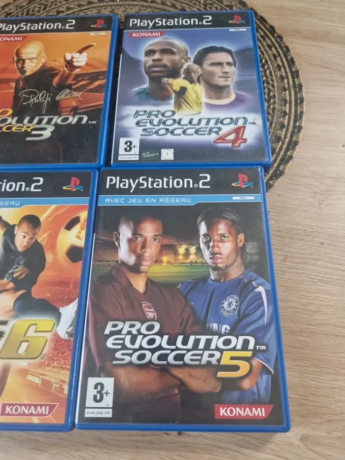 Lot de 4 jeux PlayStation 2 tres bon etat pro évolution soccer - photo numéro 3