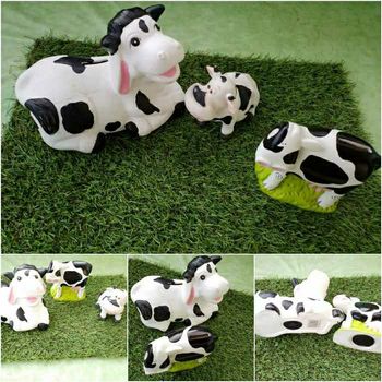 Lot de 2 tirelires  et 1 décoration  🐄 très bon état