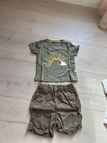 Ensemble taille 6 mois