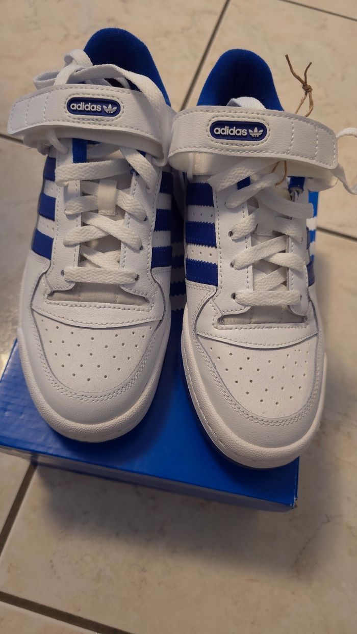 (NEUVESnon portées) 🏷🥰🤩 SUPERBES baskets ADIDAS pointure 38 unisex