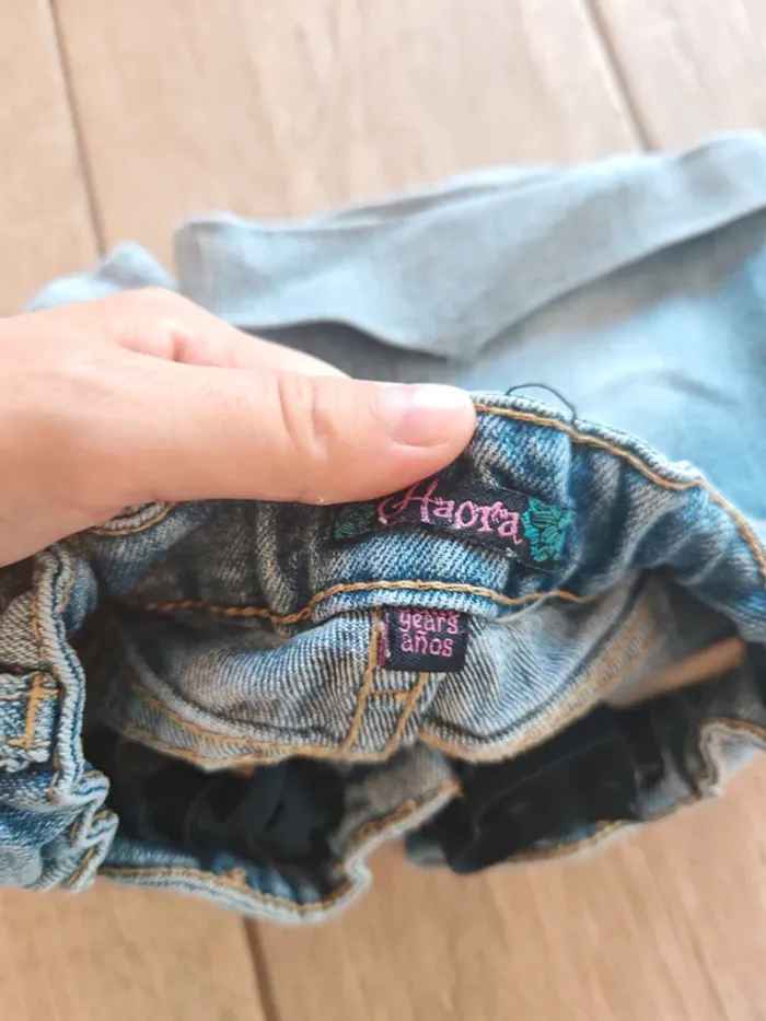 Short en jeans broderie rose taille 3 ans - photo numéro 4