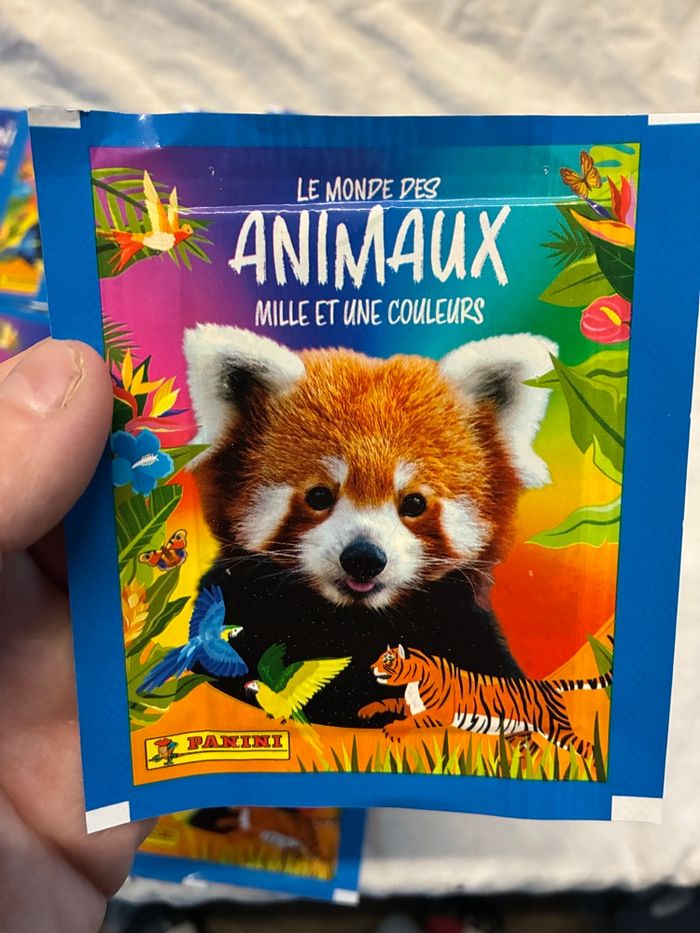 36 sachets de Stickers panini Le Monde Des Animaux mille et une couleur - photo numéro 3