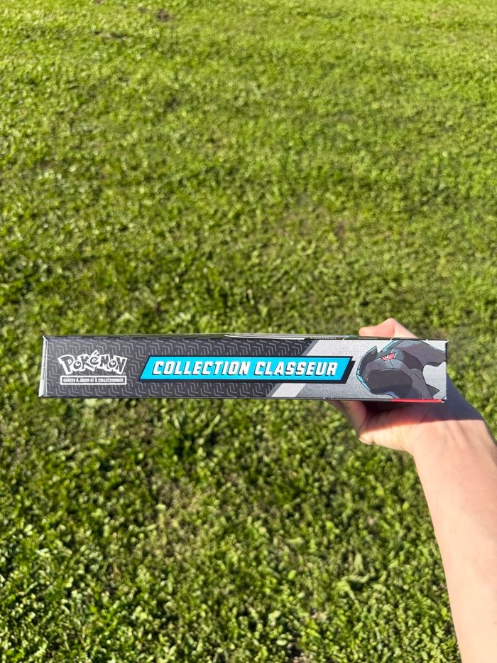 Coffret classeur Pokémon foudre noir - photo numéro 4