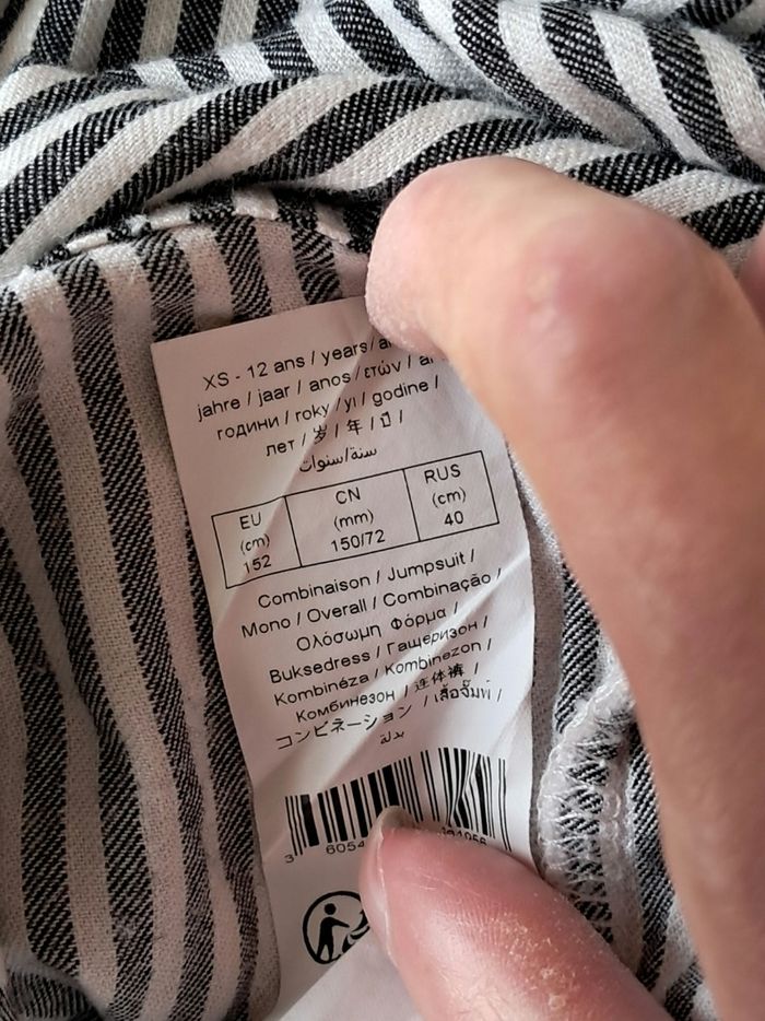 Combishort taille XS. 12 ans - photo numéro 4