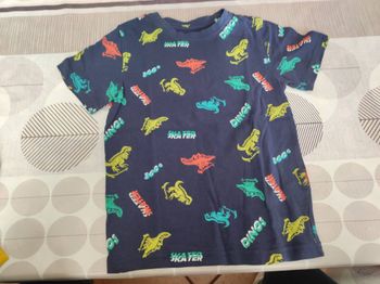 T-shirt dinosaures 6 ans