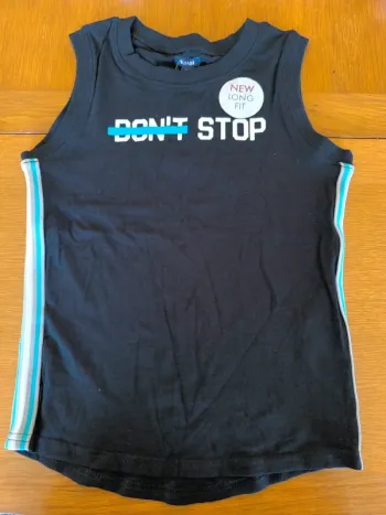 310733 débardeur noir garçon 8 ans kiabi neuf avec étiquette