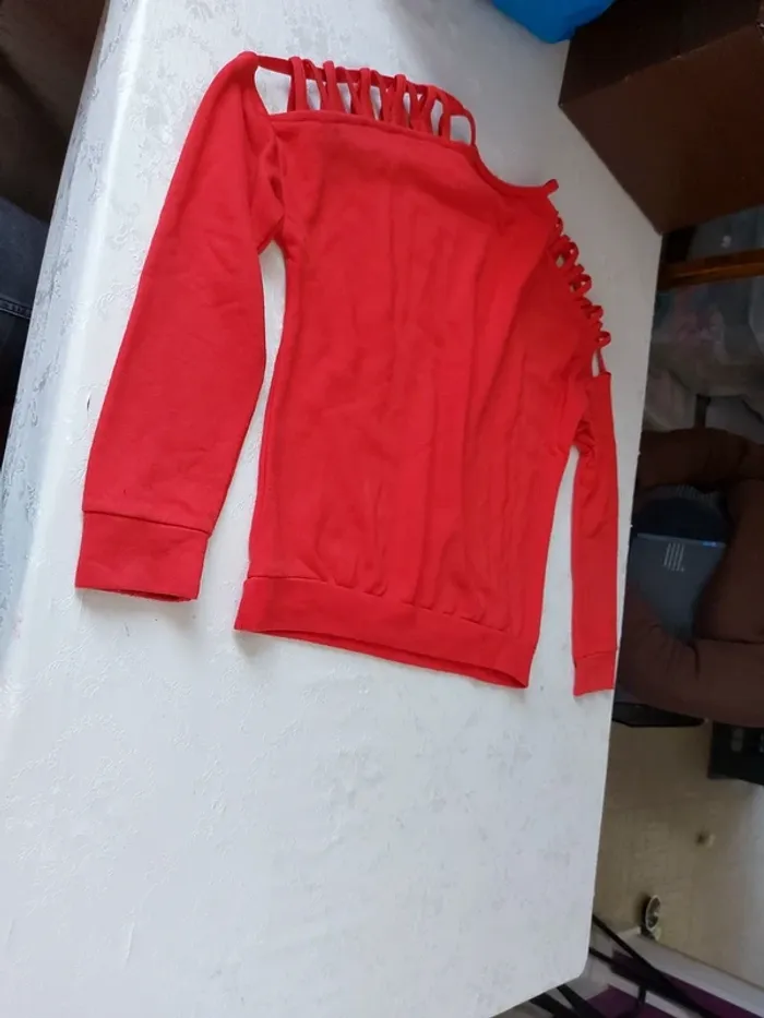 Pull rouge - photo numéro 3