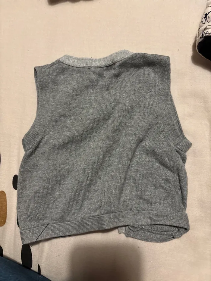 Gilet sans manches 3 mois - photo numéro 2