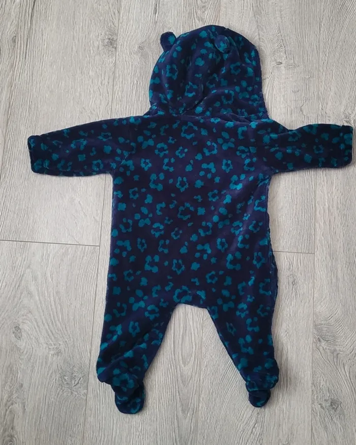 Sur pyjama 3 mois - photo numéro 2
