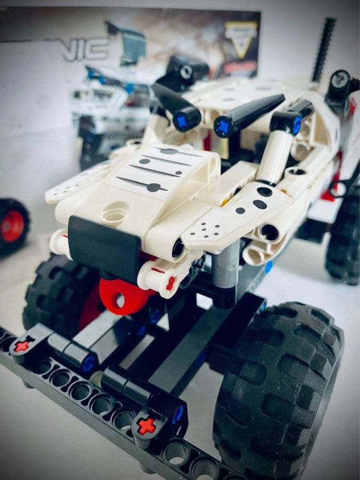 LEGO Technic 42150 - Monster Jam Monster Dalmatien - Complet avec Boîte et Notice - photo numéro 2