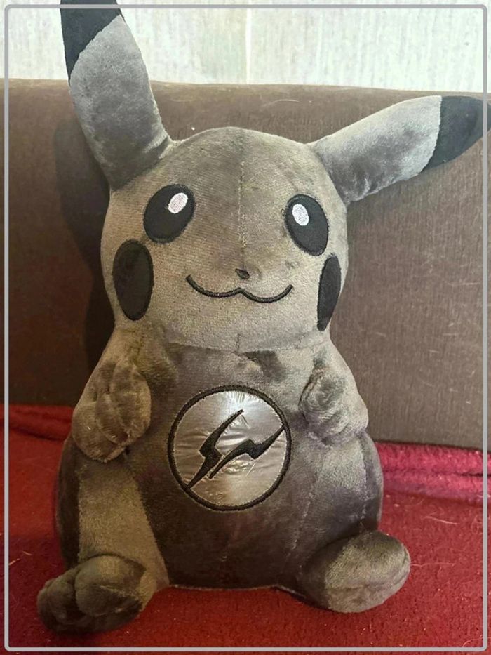 Pikatchu 30cm neuf - photo numéro 2