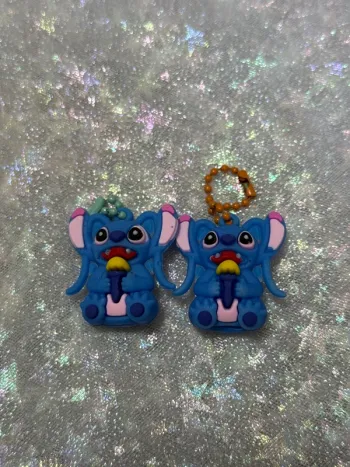 Lot de 2 stitchs