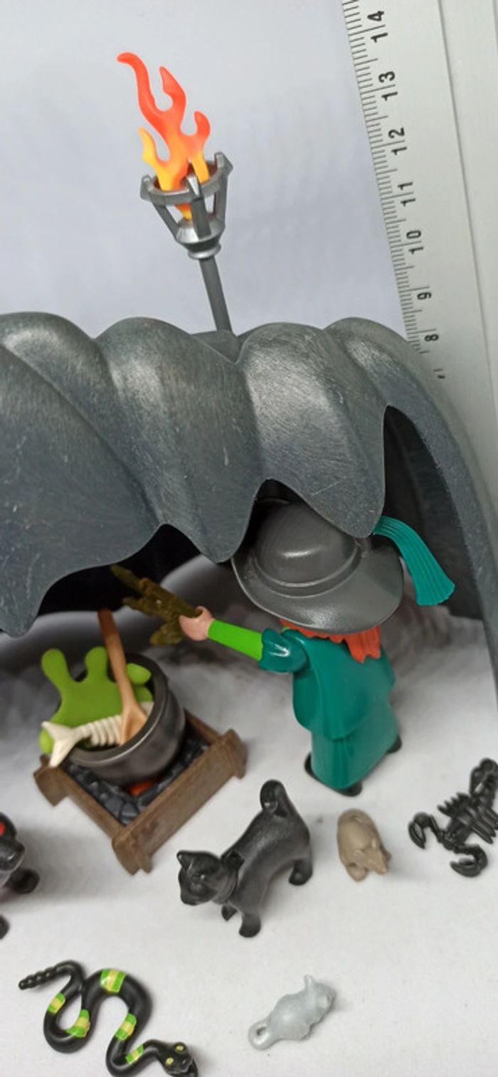 Décor paysage scène avec grotte et sorcière playmobil - photo numéro 7