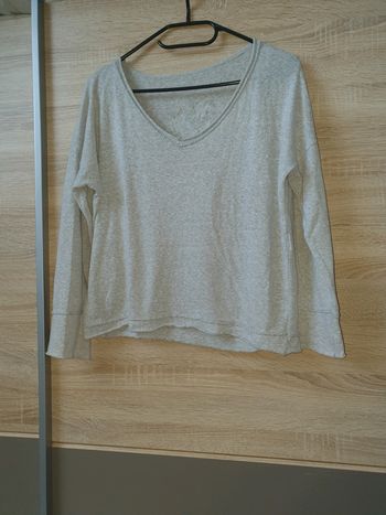 Pull gris