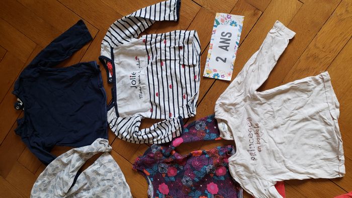 8 tee-shirts ML 2 ans - photo numéro 4