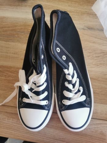 Baskets montantes neuves 40