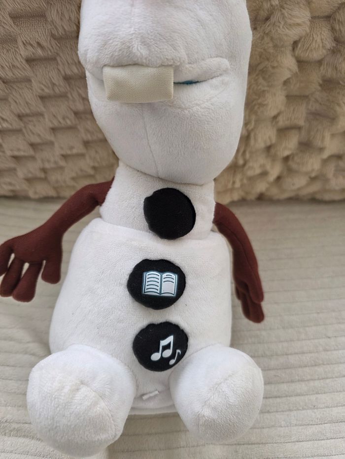 Peluche olaf  qui bouge chante et raconte  des histoires - photo numéro 3