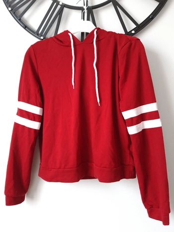 Tee shirt a capuche