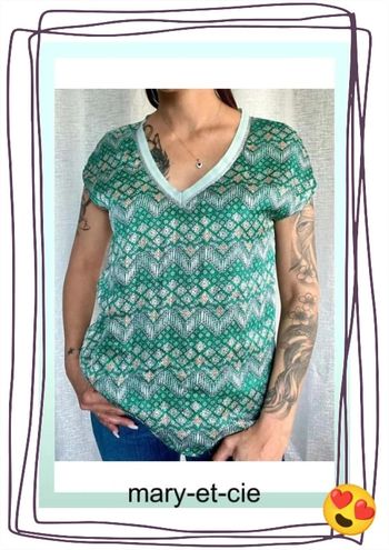 SOLDÉ - Blouse manches courtes taille 2 - rue des Abbesses