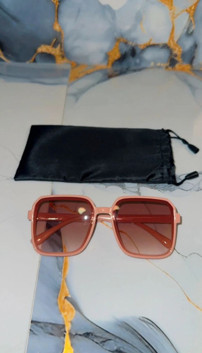 Lunettes de Soleil Fantaisie Neuves Marron Clair Rose - photo numéro 2