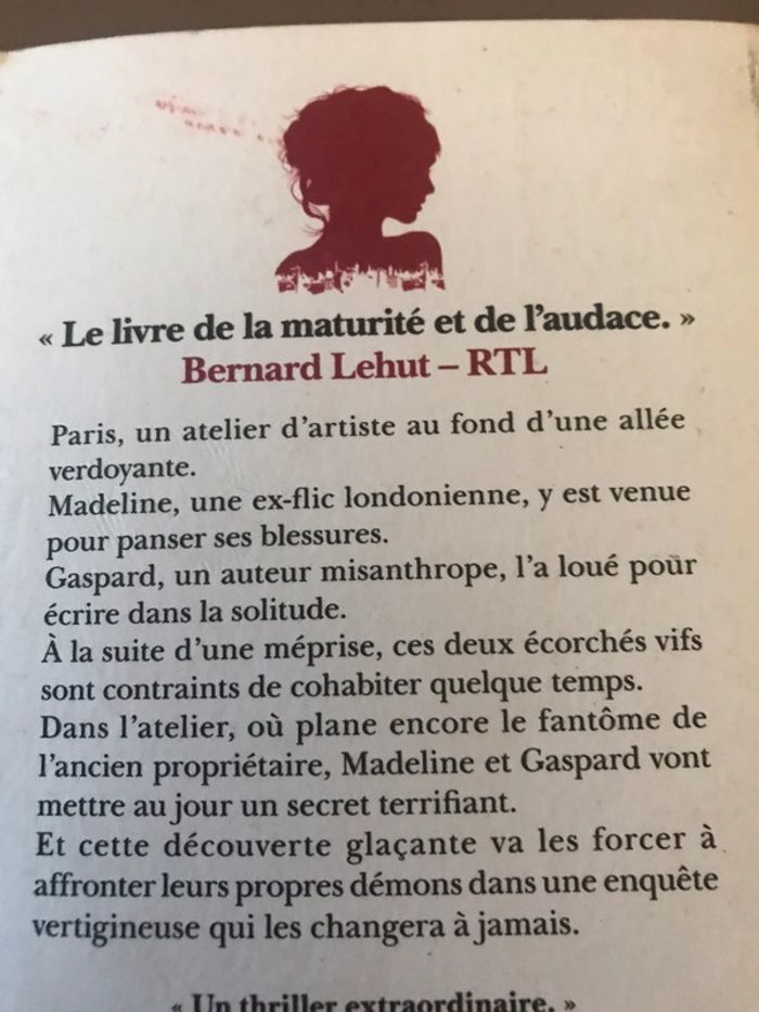 Livre Un appartement à Paris - photo numéro 3