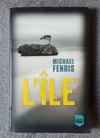 Roman Thriller à suspense, format poche, "L'Île" / Michael Fenris aux Éd. France Loisirs Poche