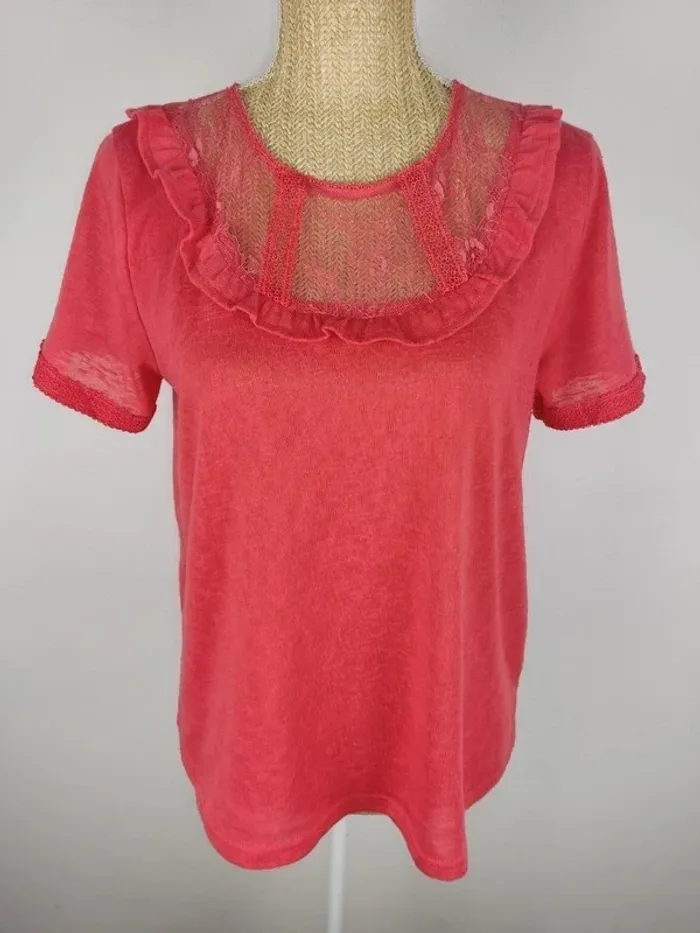 Blouse manches courtes corail et dentelles ajourée taille M Grace & Mila