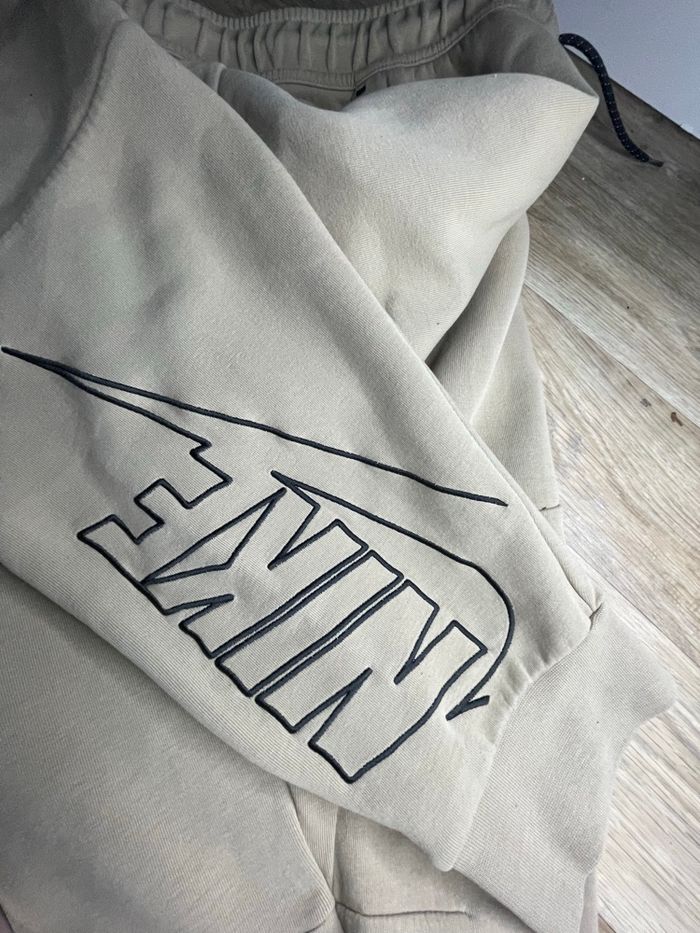 Jogging Bas Nike tech beige crème - photo numéro 7