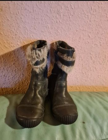 Botte en cuir taille 25