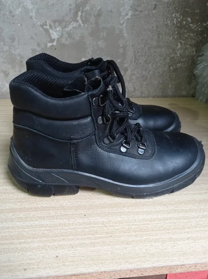 Chaussures de sécurité Honeywell 40 - photo numéro 2