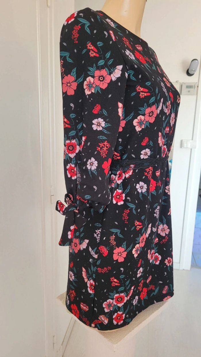 🌸Robe fleurie comme neuve - photo numéro 3
