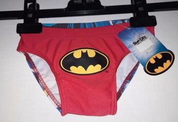 Slip de bain Batman taille 3 ans