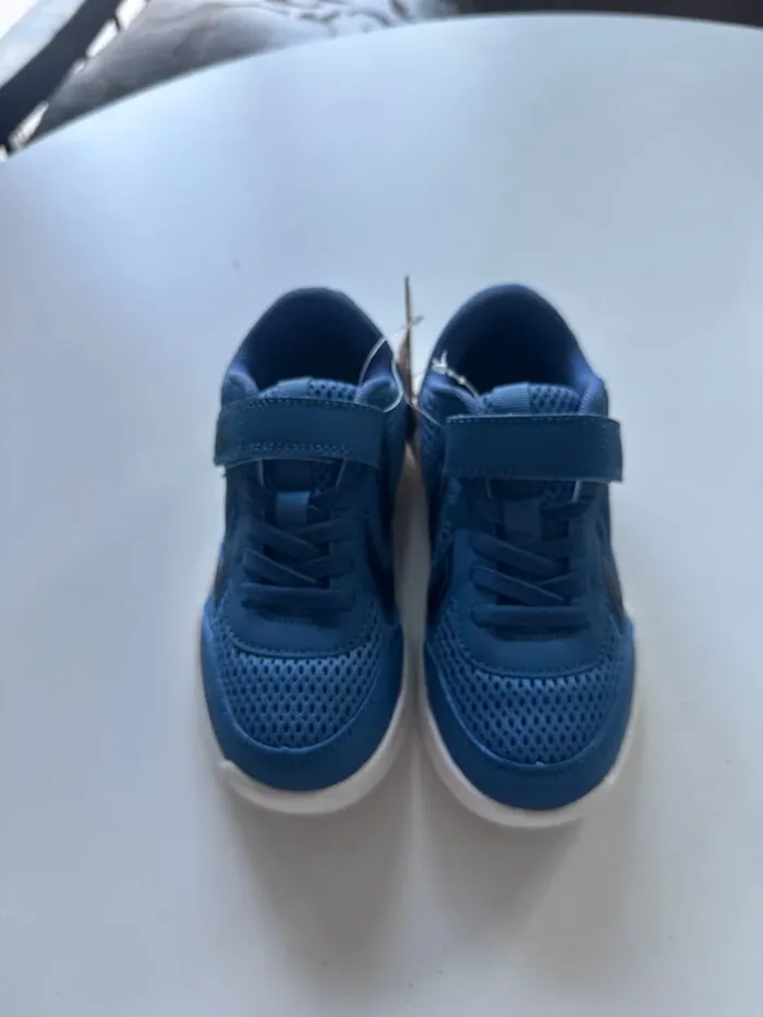 Baskets Hummel bleu et noir – Taille 33 – Neuves étiquette - photo numéro 2