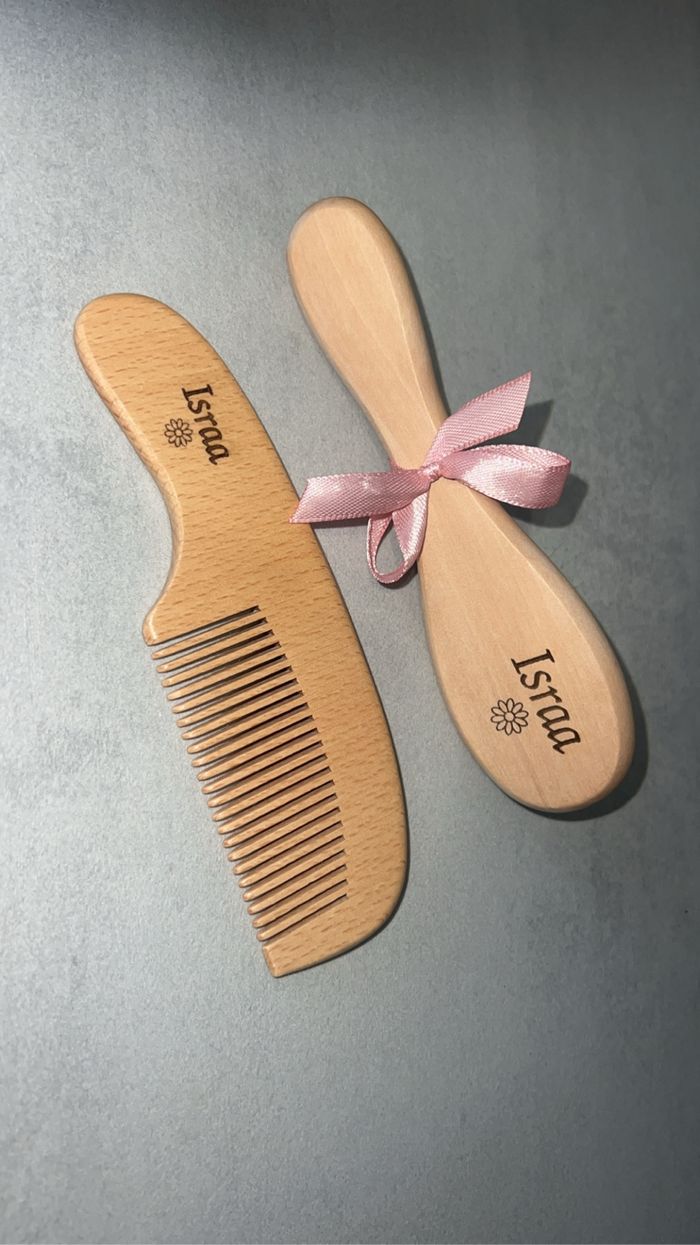 Ensemble de brosse et peigne en bois pour bébé personnalisé - photo numéro 2