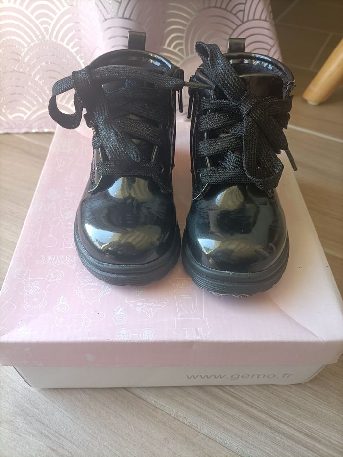 Bottines fille Gemo pointure 22 noires vernies zip Neuves - photo numéro 4