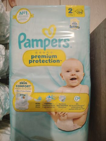 128 couches Pampers taille 2