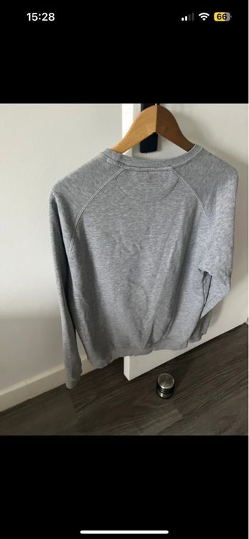 Sweat gris