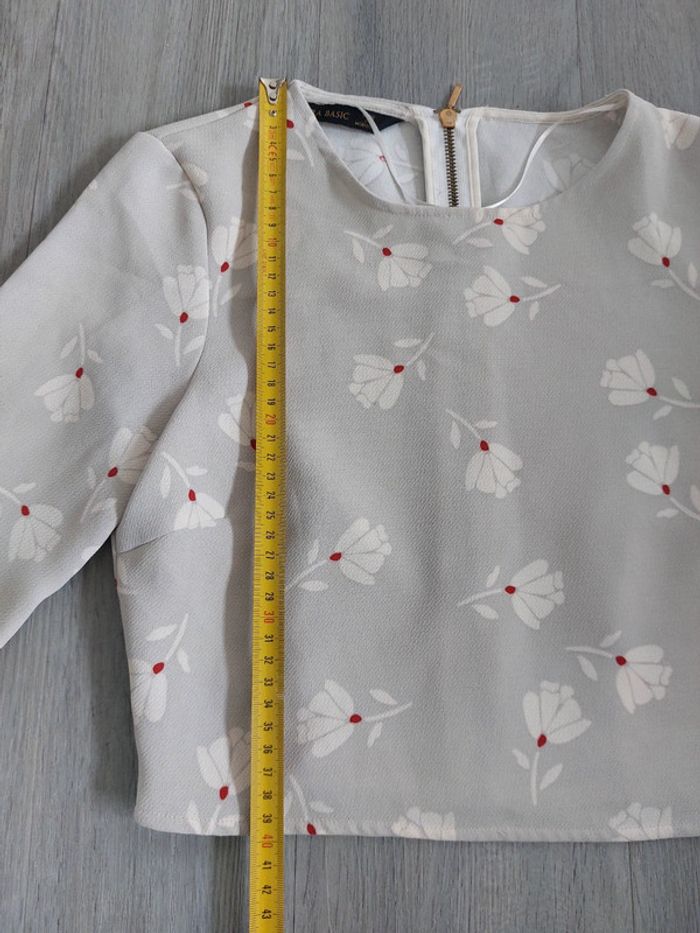 Top court Zara taille XS - photo numéro 5