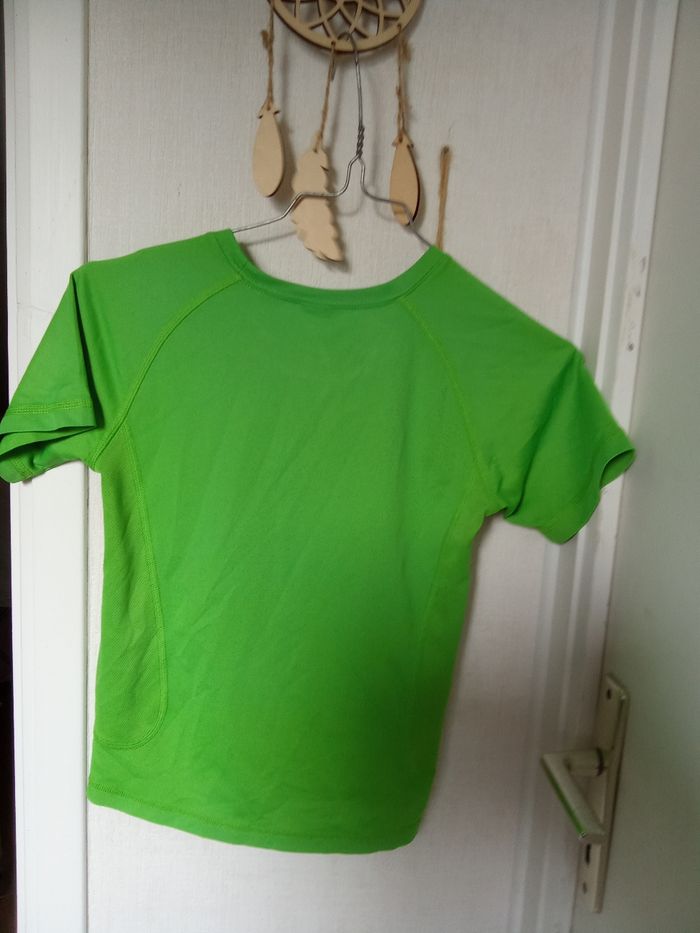 Maillot tee shirt de sport enfant, foot, vert quechua decathlon taille 6-8 ans - photo numéro 2